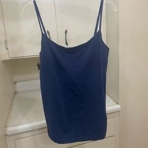 Red and blue tank top pair